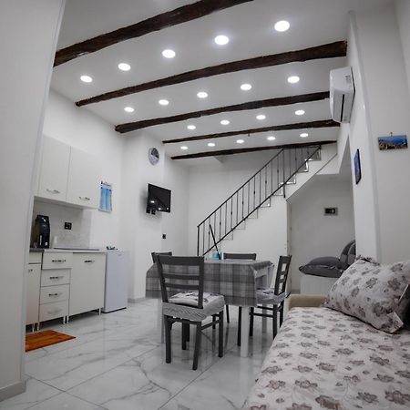 Apartamento Royal Spaccanapoli Exterior foto