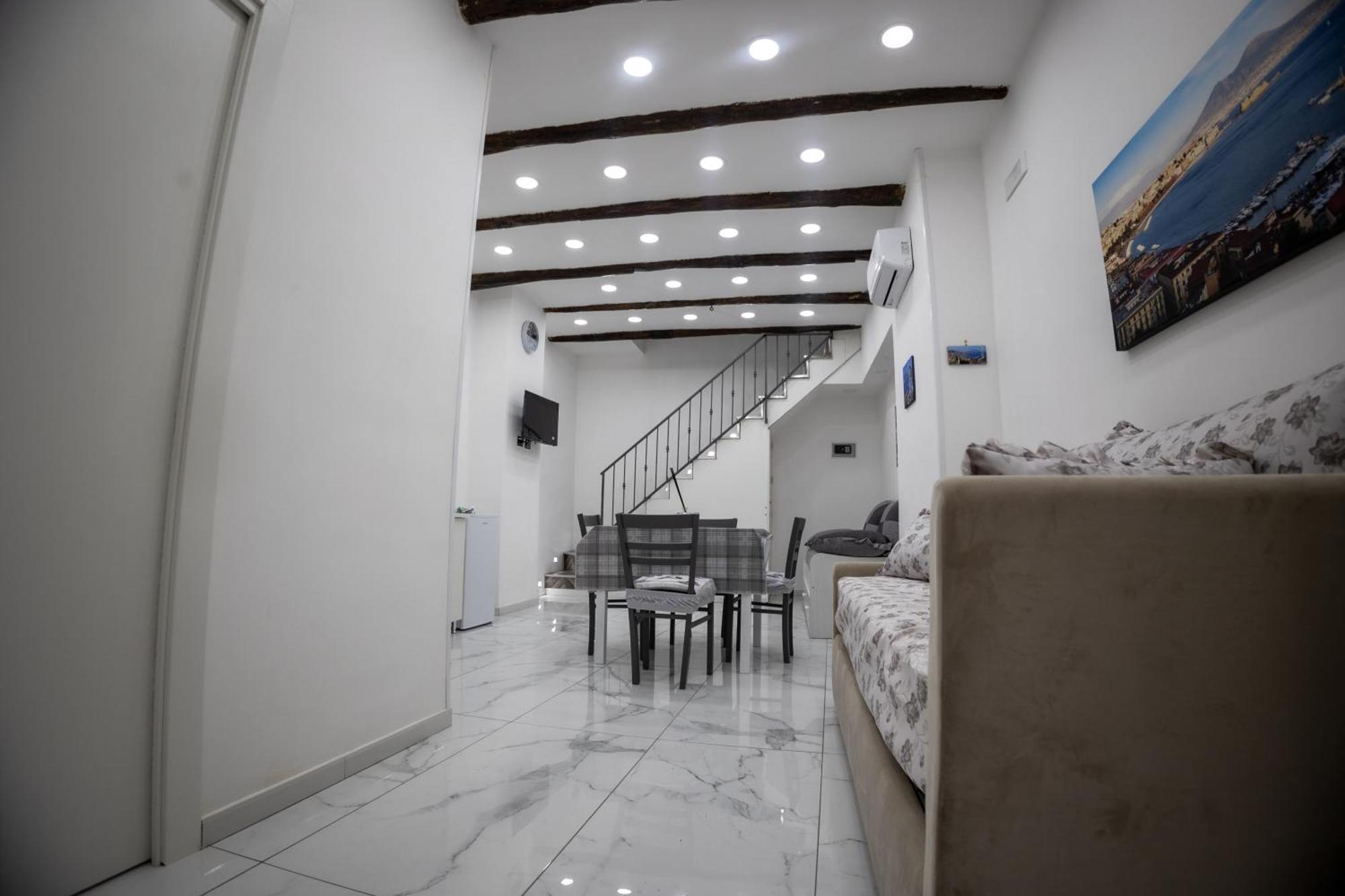 Apartamento Royal Spaccanapoli Exterior foto