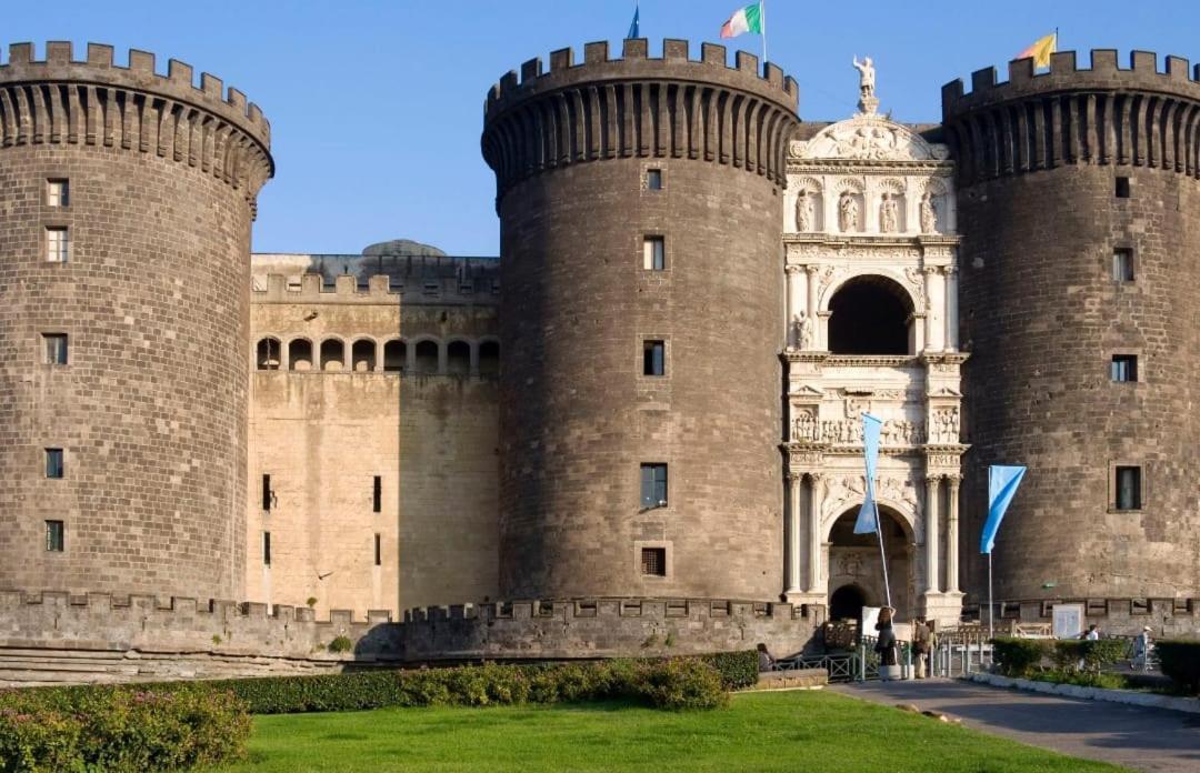 Apartamento Royal Spaccanapoli Exterior foto